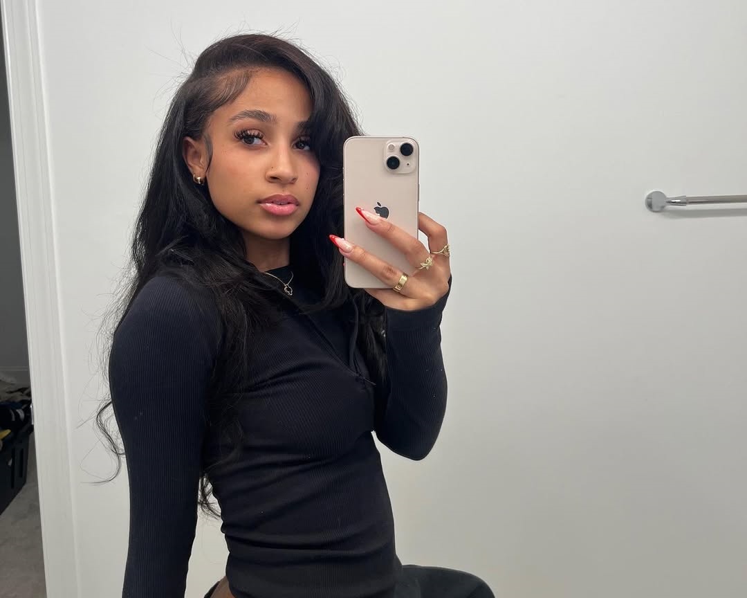 Samaria J Davis