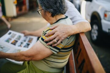 Navigating the Transition: Resources for Bringing a Loved One With Alzheimer's Into Your Home