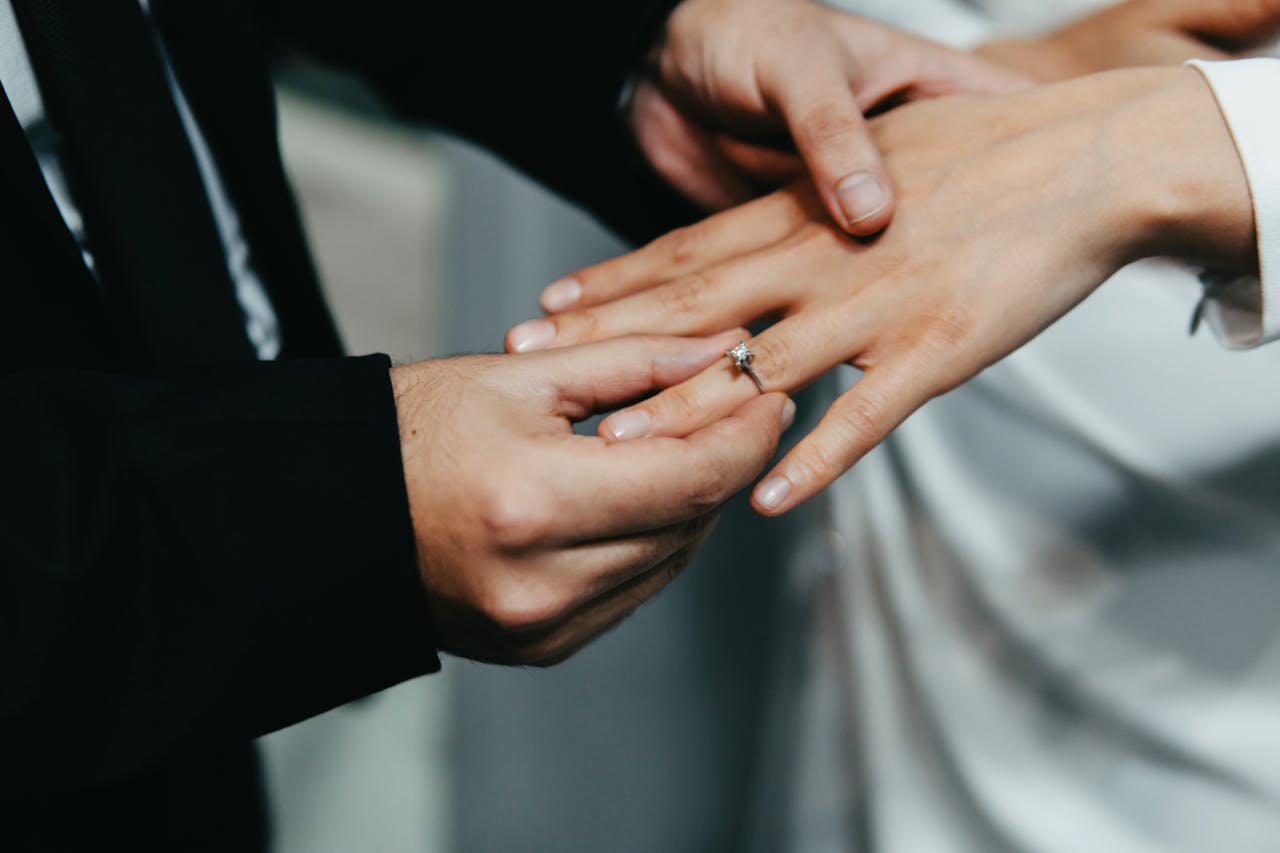 Design a One-of-a-Kind Ring That Tells Your Love Story
