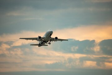 United Airlines Flight UA770 Emergency Diversion