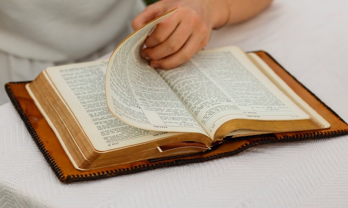 Exploring the True Meaning of Giving Through Scripture