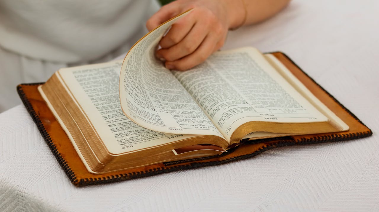 Exploring the True Meaning of Giving Through Scripture