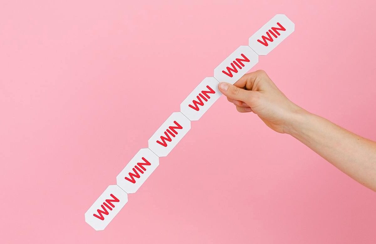 Strategic Insights into Navigating Progressive Prize Opportunities in Online Lottery