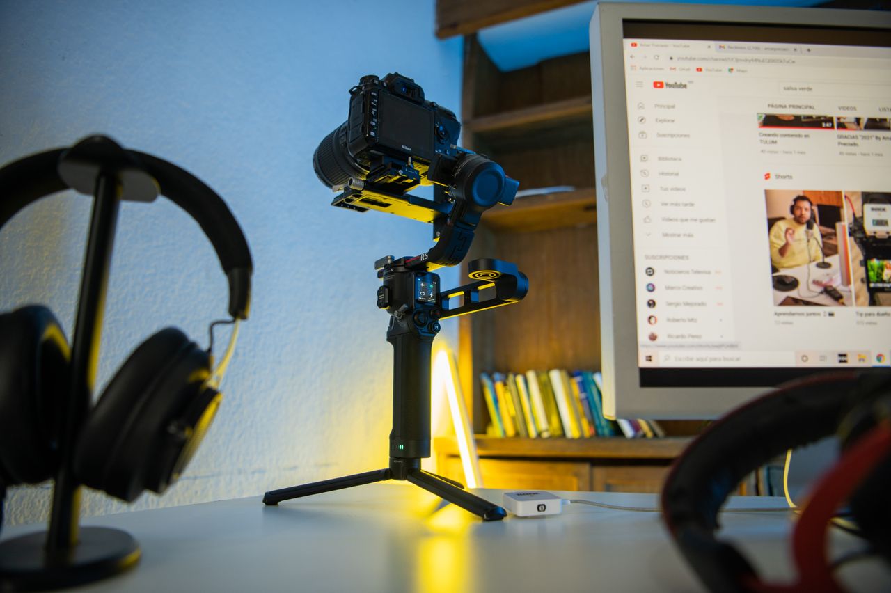 How to Launch a YouTube Channel Using AI Without Showing Your Face or Buying Equipment