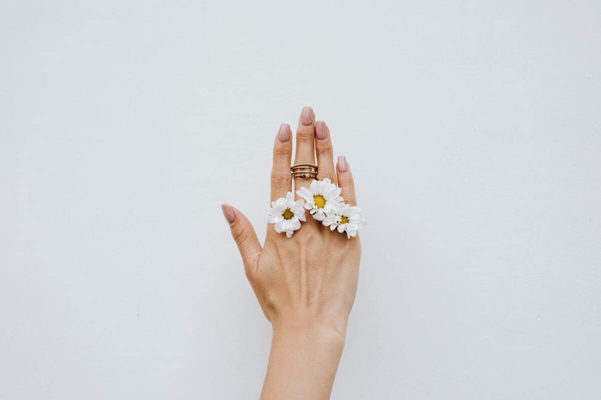 Why AI Generated Hands Are Getting Fixed: The Rise of AI Finger Correction Tools